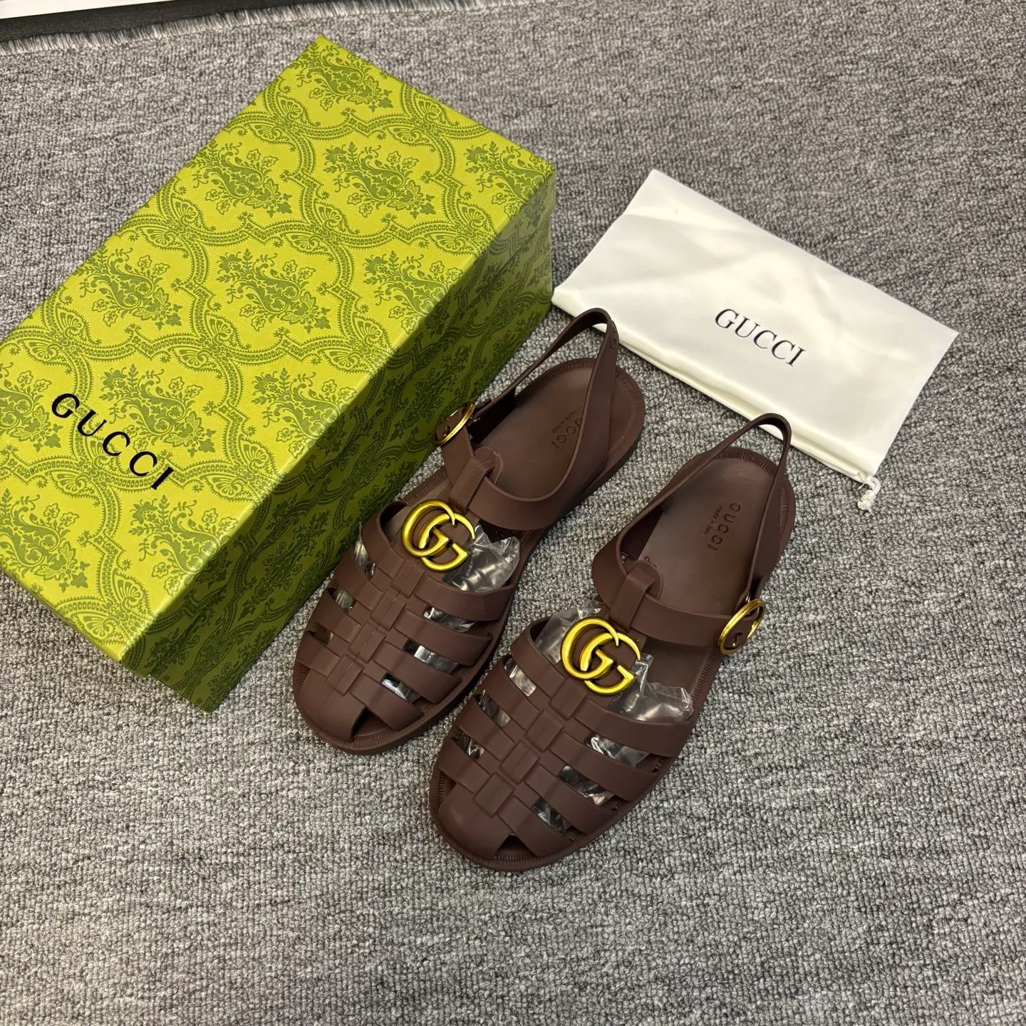 Men's shoes 260💰 [Gucci] Counter quality, top-quality original goods, real photos! Original TPU material, fine workmanship, comfortable; genuine 1:1 replica Size: 36 ~ 46